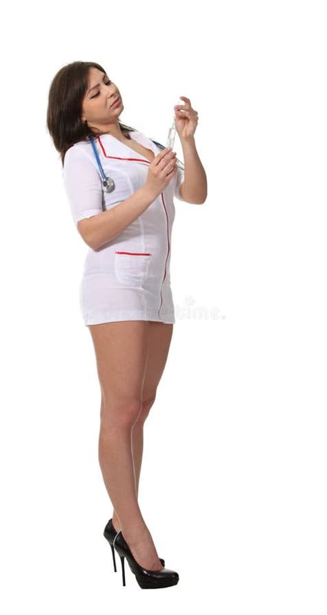 Verpleegster Met Een Spuit Stock Foto Image Of Brunette