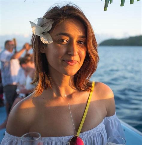 38 Sexy Ileana Dcruz Bikini Photos 12thBlog