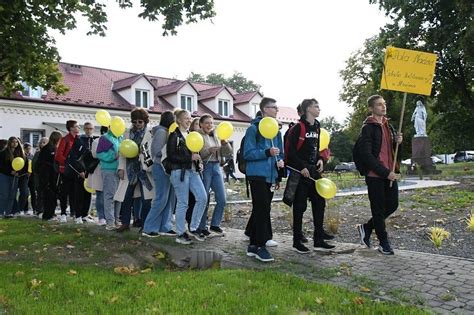 Miech W Pola Nadziei Zakwitn Po Raz Dwudziesty Dziennik Polski