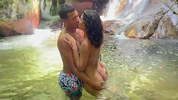 Chica Latina Desconocida Es Follada En El Bosque Mientras Se Encuentra Perdida Pt Xnxx