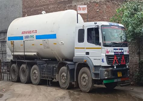 Liquid Nitrogen Gas Tanker Packaging Size L At Rs Litre In