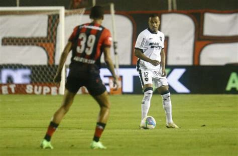 Botafogo volta a triunfar sobre o Vitória e está nas oitavas da Copa do