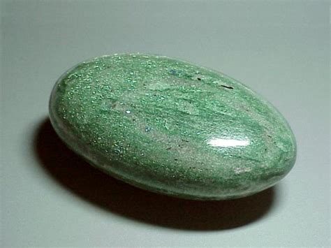 Кому подходит камень авантюрин: лечебные и магические свойства минерала ...