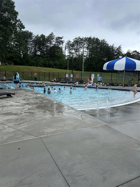 Pool/Splash Pad - Fannin County Recreation Department