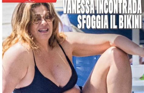 Irriconoscibile Nella Foto In Bikini Vanessa Incontrada Di Nuovo Nel