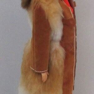 Vintage Beautiful Brunette Standard Barbie Circa In Rare HTF Vintage European Barbie