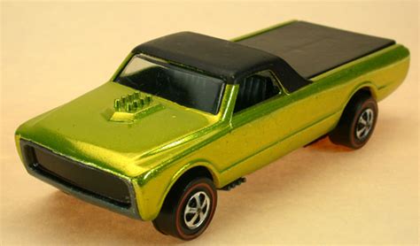 Hot Wheels 1968 Custom Fleetside Redline Collector