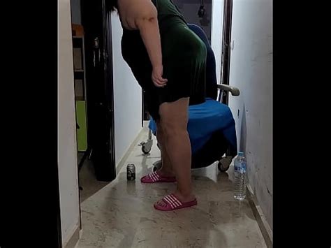 Coo lmarina Calentándose el coño y refrescándose el cuerpo XVIDEOS