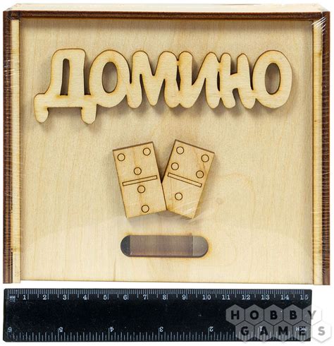 Домино в деревянной коробке
