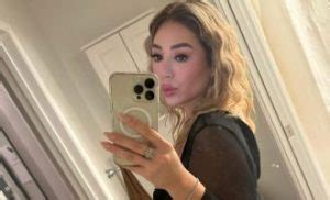 Latina Barbie Jess Wiki Biography Age Spouse Height Net Worth Fast Facts Wikibious