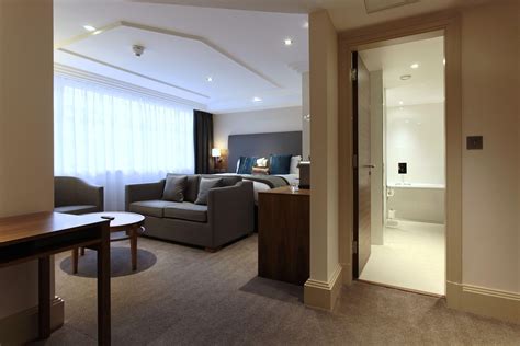 A full review of the Doubletree Hotel Marble Arch suites 1