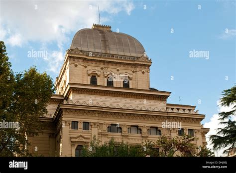 Great Synagogue Of Rome Rome Italy Stock Photo Alamy
