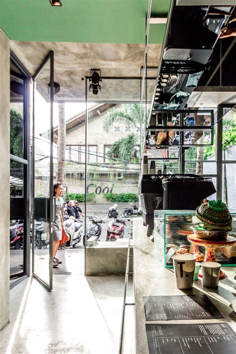 expat roasters bali interiors