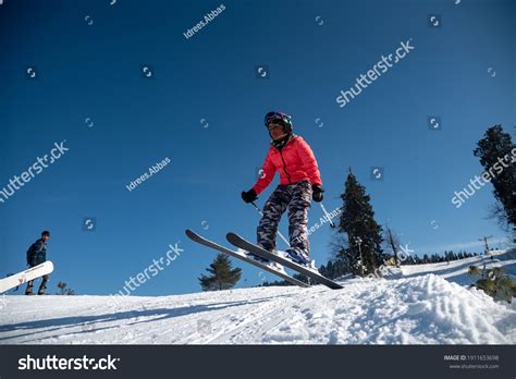 Kashmir Skiing Images Stock Photos And Vectors Shutterstock