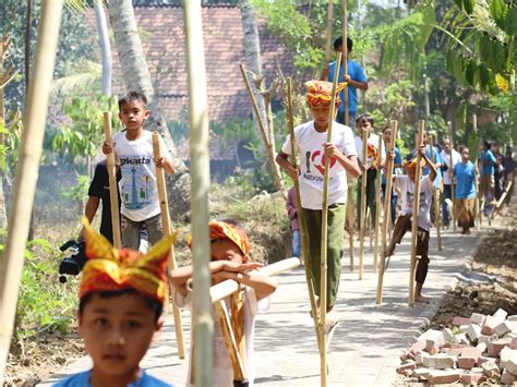 Ini Olahraga Tradisional Yang Dipertandingkan Dalam Potradnas