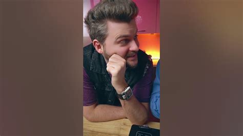 Разбили съедобное стекло о Макса Брандта @maxmakesvideo - YouTube