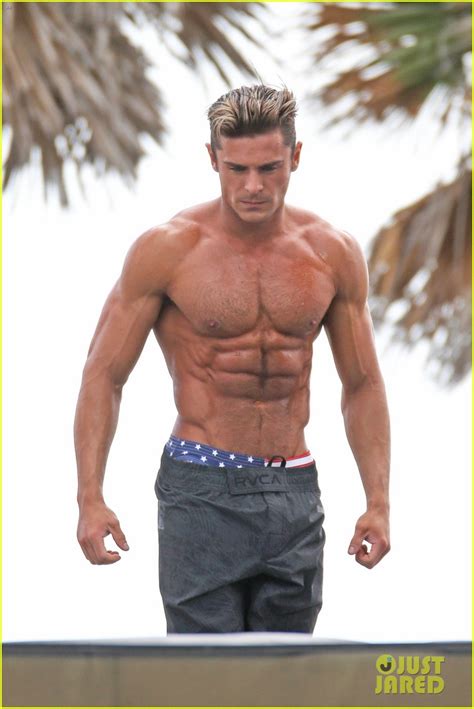 Zac Efron Uses His Ripped Muscles to Complete 'Baywatch' Obstacle ...