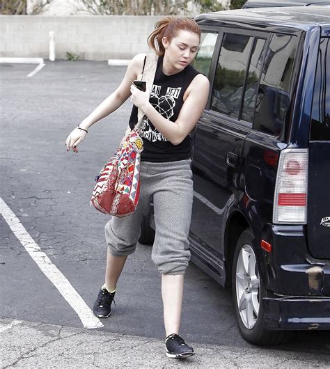 Miley Cyrus Going To A Gym In Toluca Lake XXX Porn Album 965480