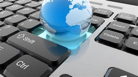 Leni Klum In seinem Bikini sieht das Model wortwörtlich zum Anbeißen aus news de