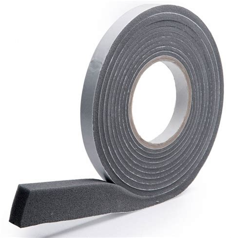 Уплотнитель для конька металлочерепицы: особенности выбора и применения