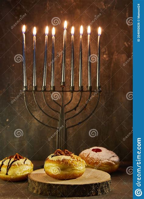 Hanukkah De Feriado Judeu O Candelabro Tradicional Da Menorah