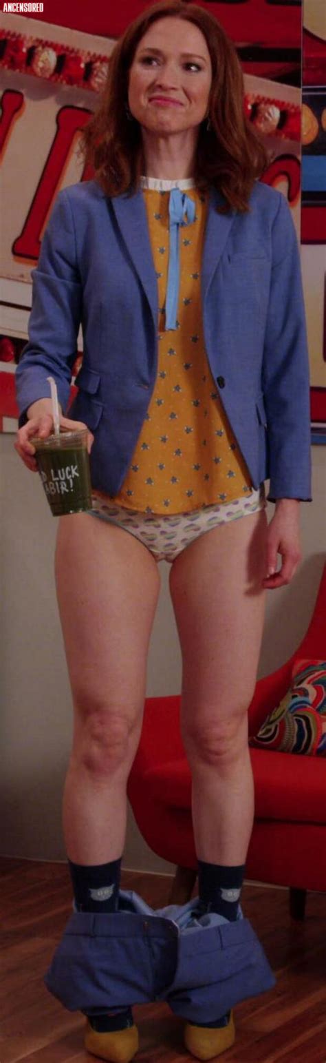 Naked Ellie Kemper In Unbreakable Kimmy Schmidt