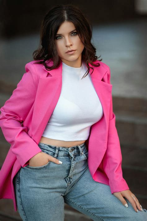 My Boyfriend Wants Me To Wear Revealing Clothes: 15 Things You Need To