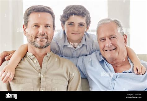 A Bunch Of Handsome Guys A Mature Man Bonding With His Son And Grandson At Home Stock Photo Alamy