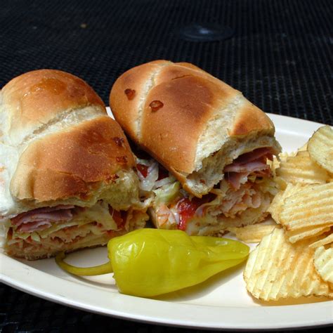 Italian Sub Full Memphis Pizza Cafe
