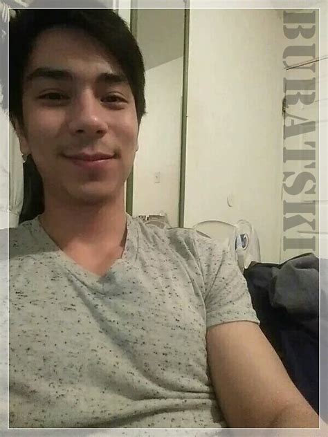 Buratski Photos Handsome Pinoy Nude Selfie