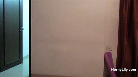 Big Ass Indian Milf Dancing Shaking Herself On Bollywood Song Youtube Porno