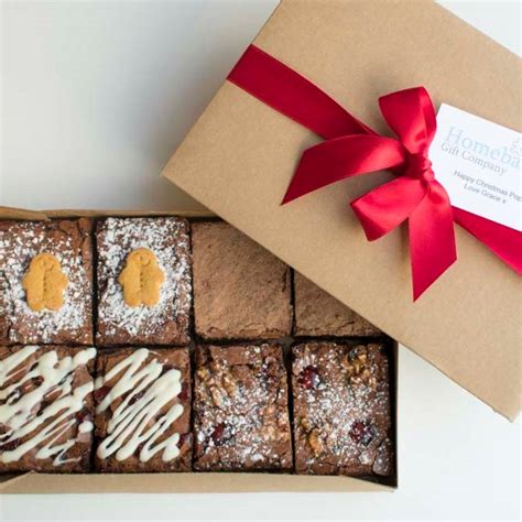 Christmas Chocolate Brownie Gift Box (Serves 8) - Yumbles.com