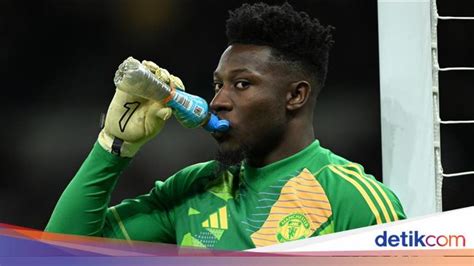 menang onana banjir kritik tak pantas kiper jual  jadikan striker