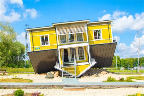 The World's Top 10 Most Unusual Homes 