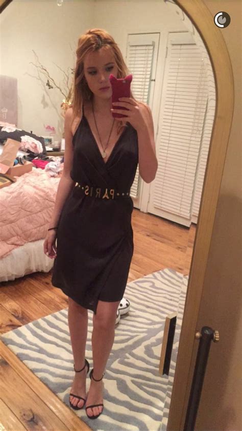 Bella 25 Hot Celebs Home