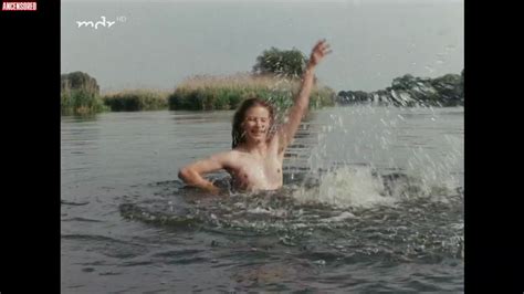 Naked Dana Brauer In Abschiedsdisko