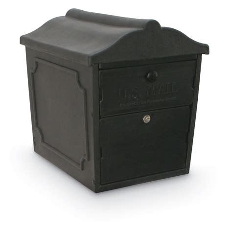 Dual-Entry Lockable Curbside Mailbox