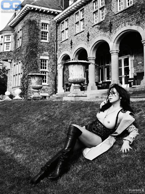 Simone Thomalla Nude Pictures Onlyfans Leaks Playboy Photos Sex Scene Uncensored