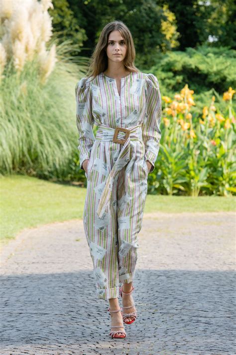 Genny Rtw Spring 2021 Photos