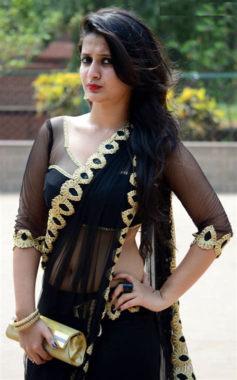 Mumbai College Babe Scrolller