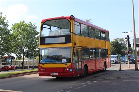 Vale Travel Volvo B Tl East Lancs Myllennium Vyking Po Flickr