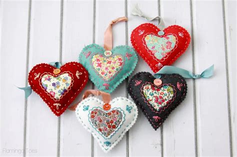 Diy Fabric Hearts For Valentine S Day Handmade Valentine Gifts