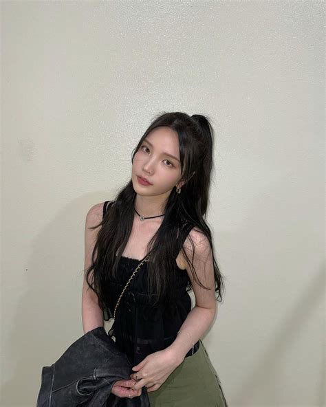 So kè nhan sắc hai người yêu tin đồn của Park Seo Joon Tượng đài dao kéo xứ Hàn và hot girl