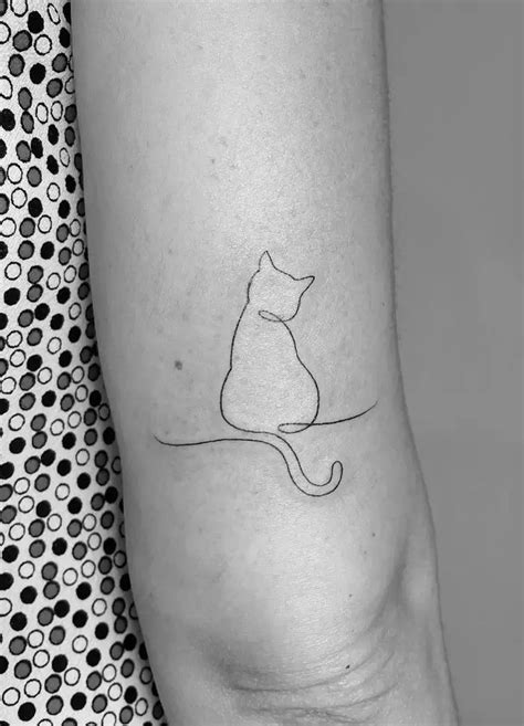 Symbolic Line Art Simple Cat Tattoo Symbolic Cute Cat Face Stock