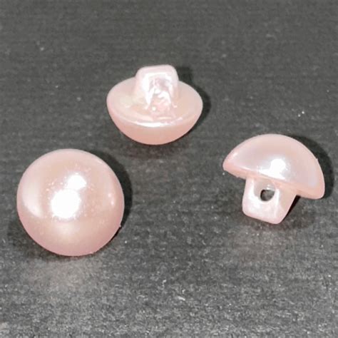S0557 10mm 67 - Terries Buttons