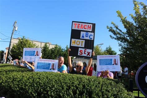Ocean City Protesters Denounce State S Sex Ed Curriculum Ocnj Daily
