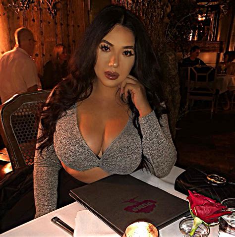 Dining Distraction Porn Pic