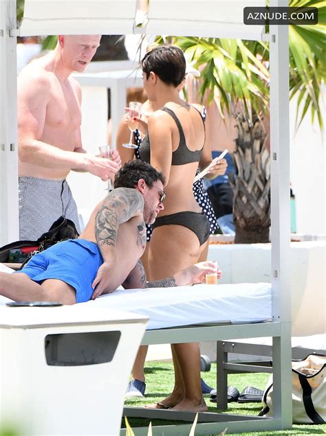 Frankie Bridge Spends Her Th Birthday In A Bikini By The Pool In Miami Aznude