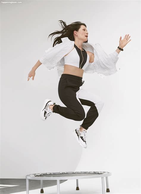 Lucy Liu Lucyliu Nude OnlyFans Leaks Fappening FappeningBook