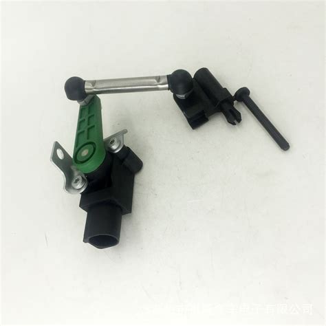 适用于奥迪Q7保时捷卡宴大灯水平传感器车身高度传感器7P0616214-阿里巴巴